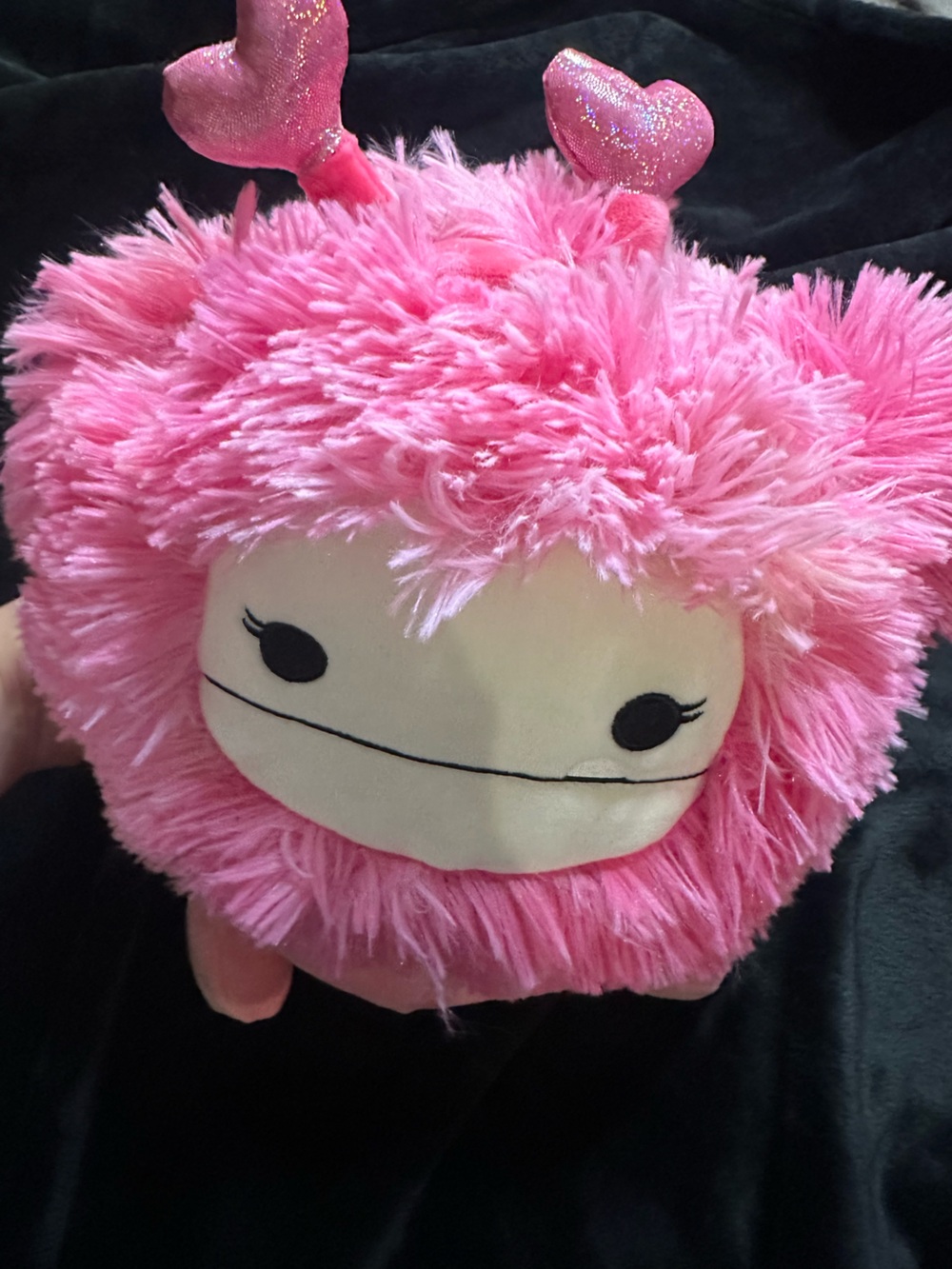Squishmallows Jazwares Pink Bigfoot‎ Plush Valentine Heart Bow Stuffed Animal - Picture 2 of 9